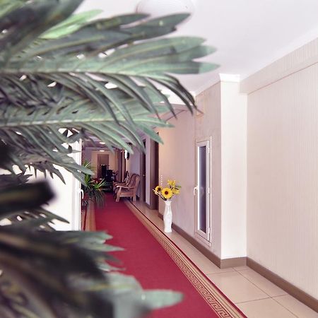 Sun Rise Hotel Tbilisi Exterior foto