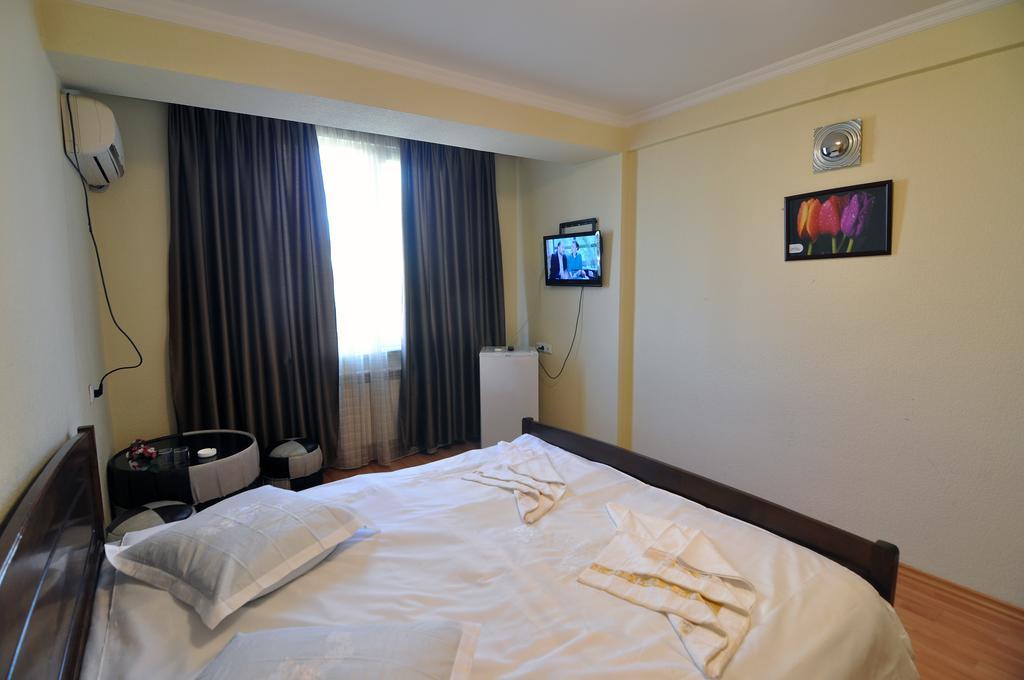 Sun Rise Hotel Tbilisi Exterior foto