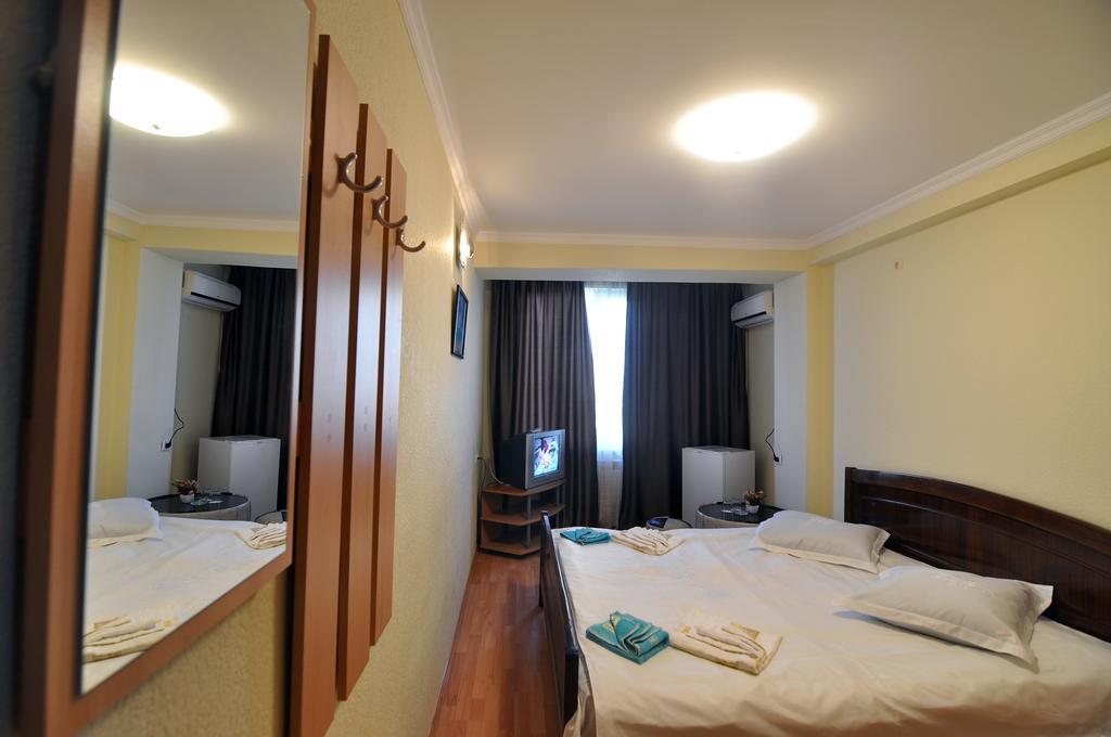 Sun Rise Hotel Tbilisi Exterior foto